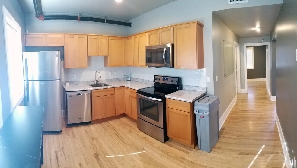 More Photos Of 650 N 6th Ave, Phoenix Office For Lease