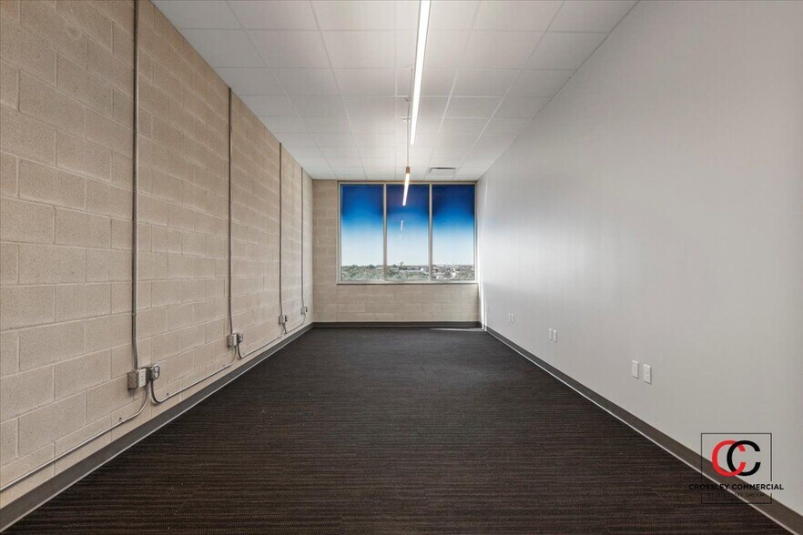 More Photos Of 211 S Brown St, Round Rock Medical For Lease