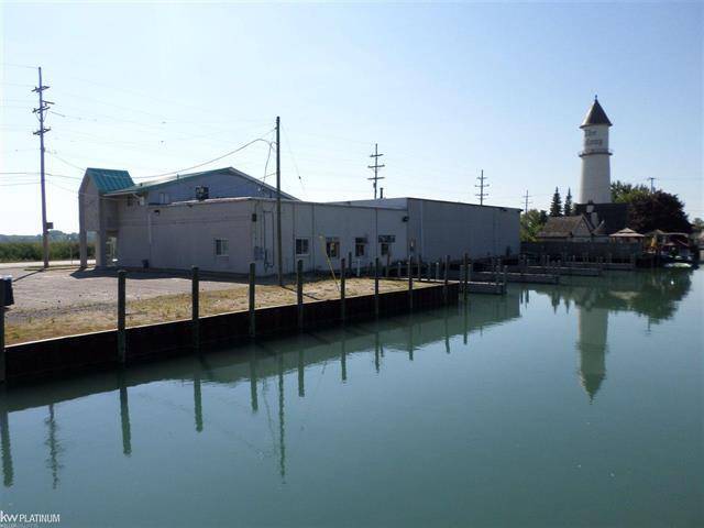 More Photos Of 6509 Dyke Rd, Clay Township Freestanding For Sale