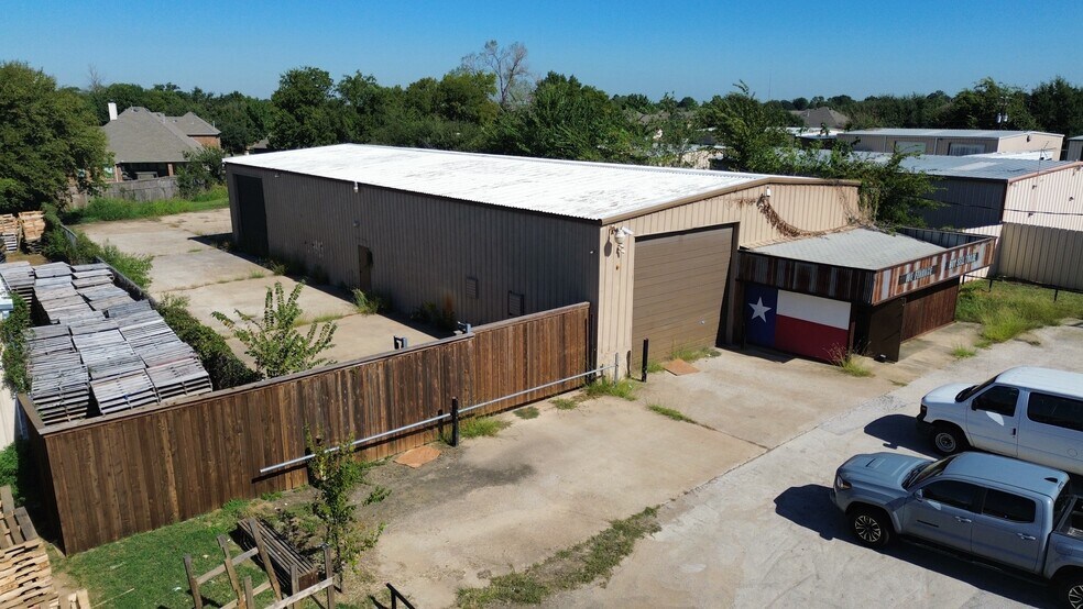 More Photos Of 4711 Turner Warnell Rd, Arlington Distribution For Sale