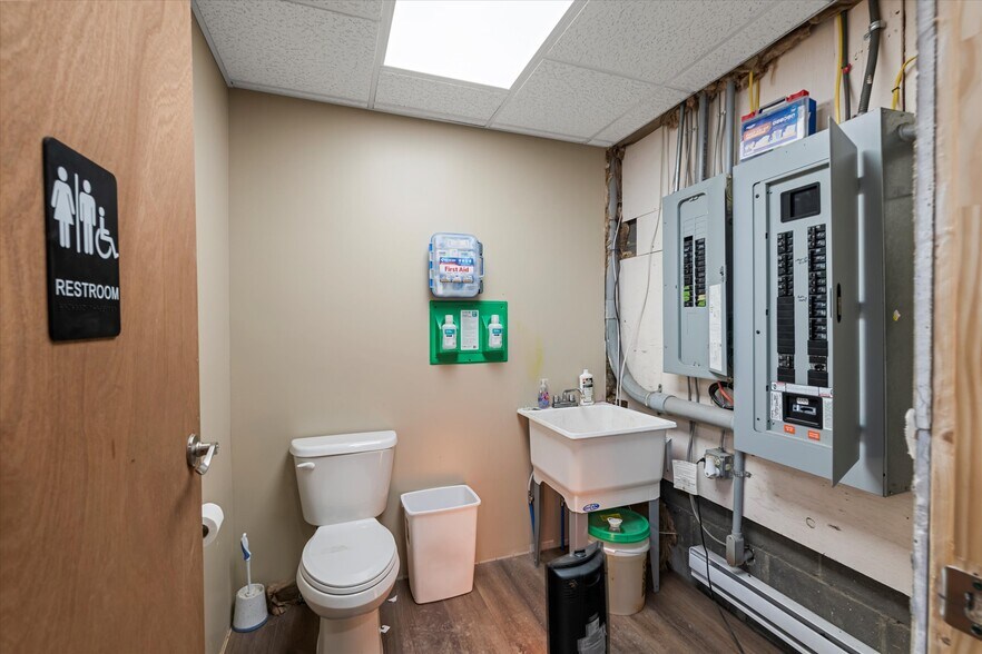 More Photos Of 309 Main St, Emlenton General Retail For Sale