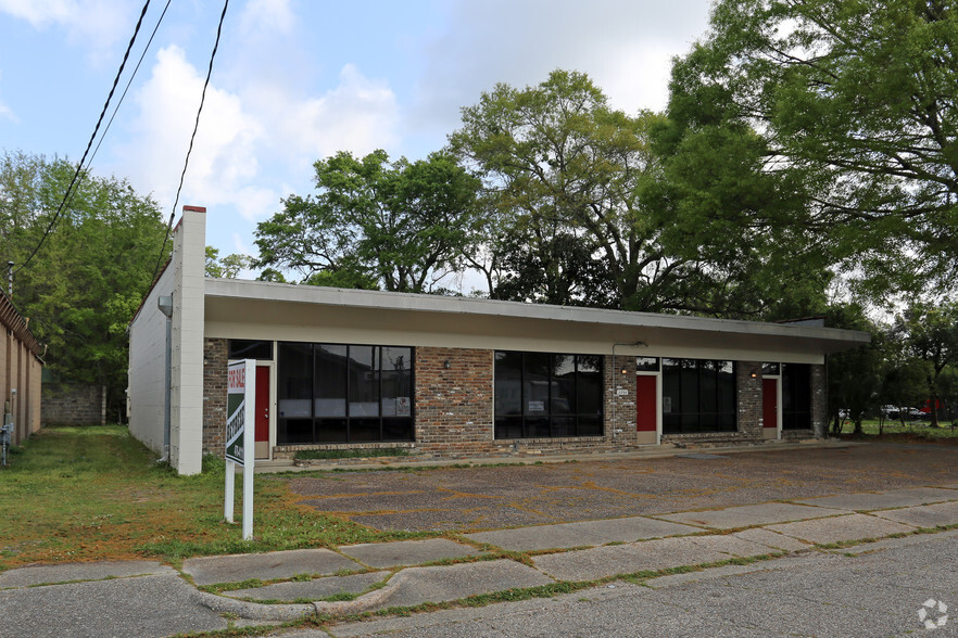 Primary Photo Of 2754 Mauvilla Dr, Mobile Office For Lease