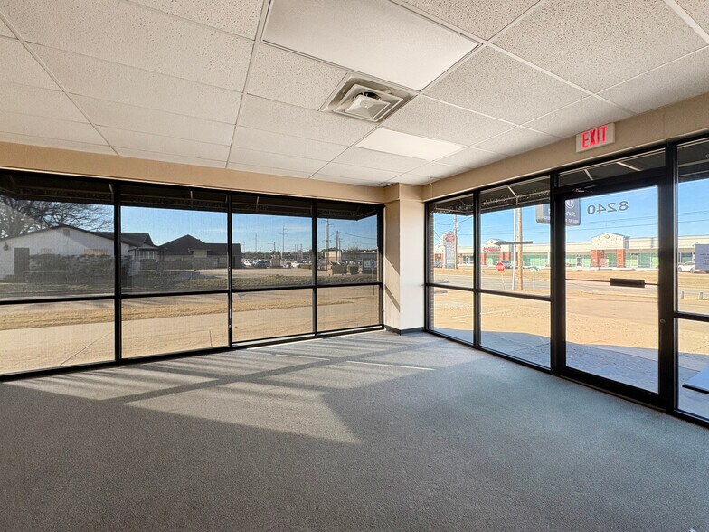 More Photos Of 8240 E 111th St, Bixby Light Distribution For Lease