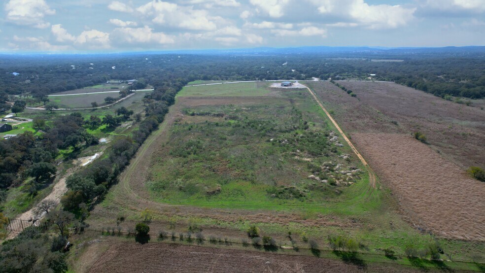 More Photos Of 3153 W Ammann Rd, Bulverde Flex For Sale