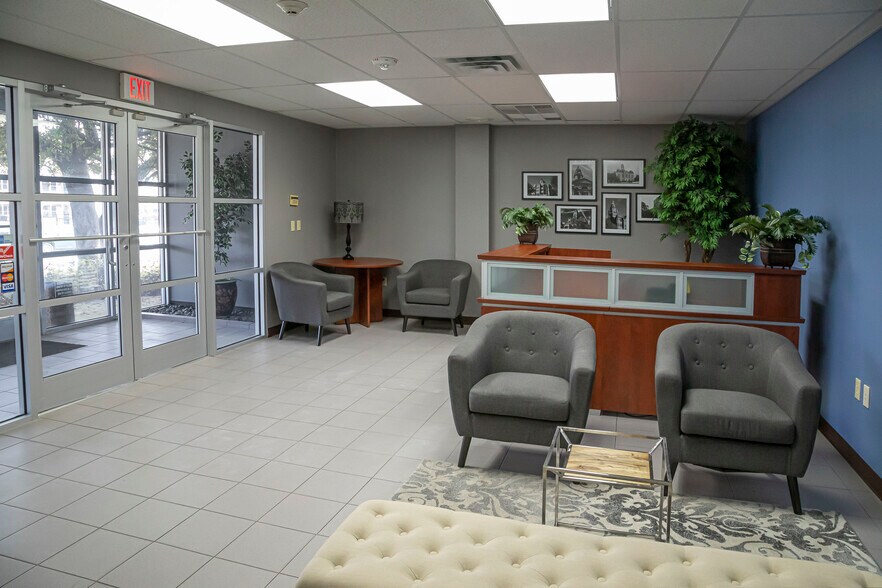 More Photos Of 4717 Fletcher Ave, Fort Worth Office For Lease