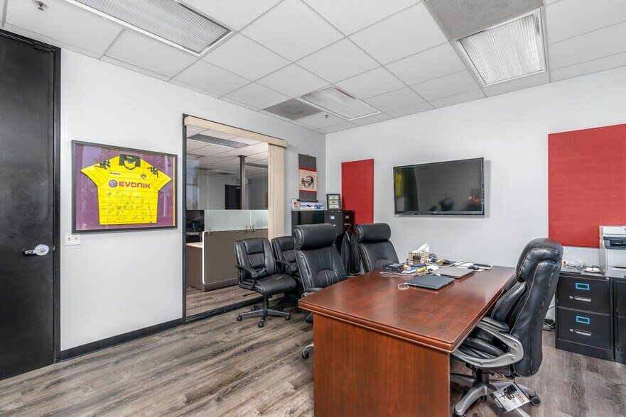 More Photos Of 6B Liberty, Aliso Viejo Office For Sale