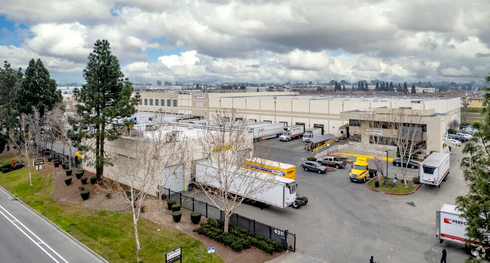 More Photos Of 6215 Las Positas Rd, Livermore Warehouse For Lease