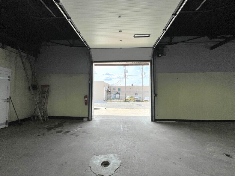 More Photos Of 4111 Menlo Dr, Baltimore Refrigeration Cold Storage For Sale