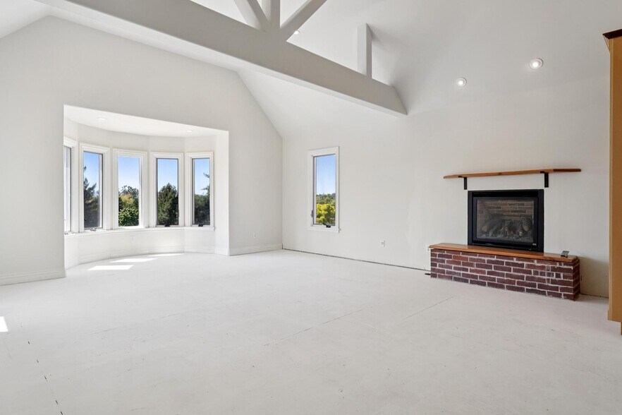 More Photos Of 5151 Wild Horse Valley Rd, Napa Apartments For Sale