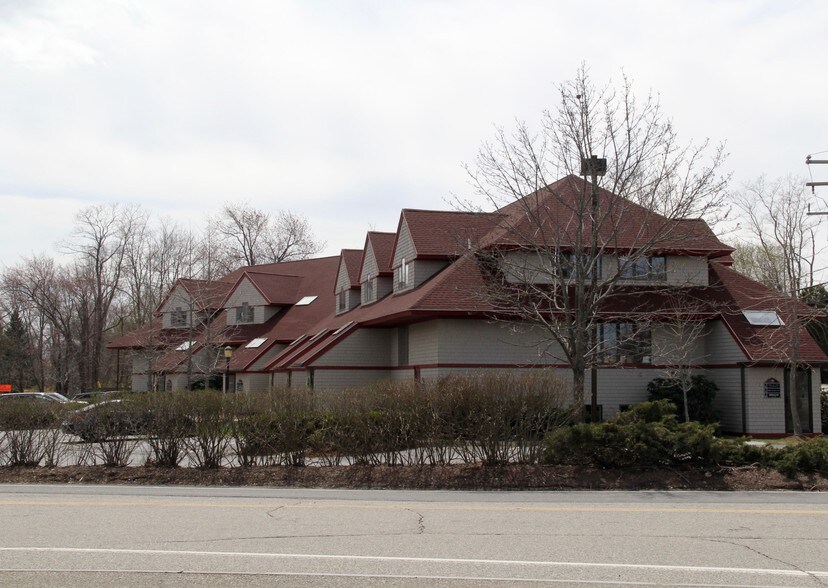 More Photos Of 1 Park Ave, Hampton Loft Creative Space For Sale