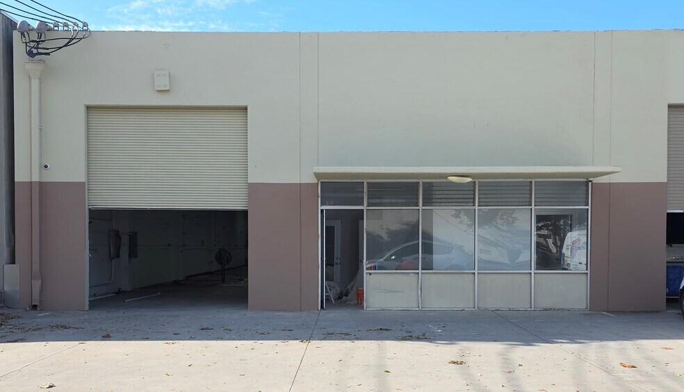 Primary Photo Of 1099 N 5th St, San Jose Warehouse For Lease