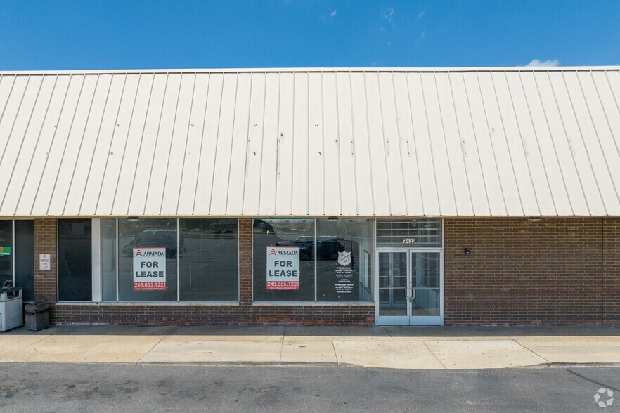 More Photos Of 7215-7423 E 10 Mile Rd, Center Line Storefront For Lease