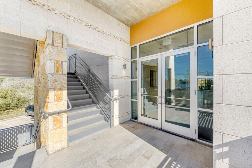 More Photos Of 4910 W Highway 290, Austin Office For Lease