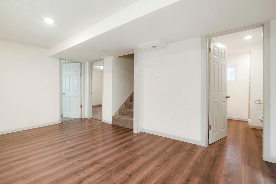 More Photos Of 982 S Sheridan Blvd, Denver Apartments For Sale