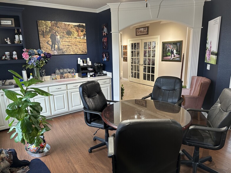 More Photos Of 2550 Legacy Point Dr, Arlington Medical For Sale