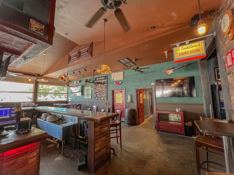 More Photos Of 404 Southard St, Key West Restaurant For Sale