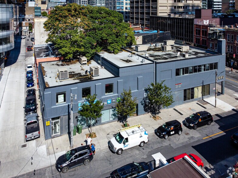 More Photos Of 530 Yonge St, Toronto Storefront Retail Office For Lease