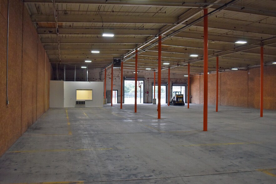 More Photos Of 3663 1st Avenue, Columbus Warehouse For Sale