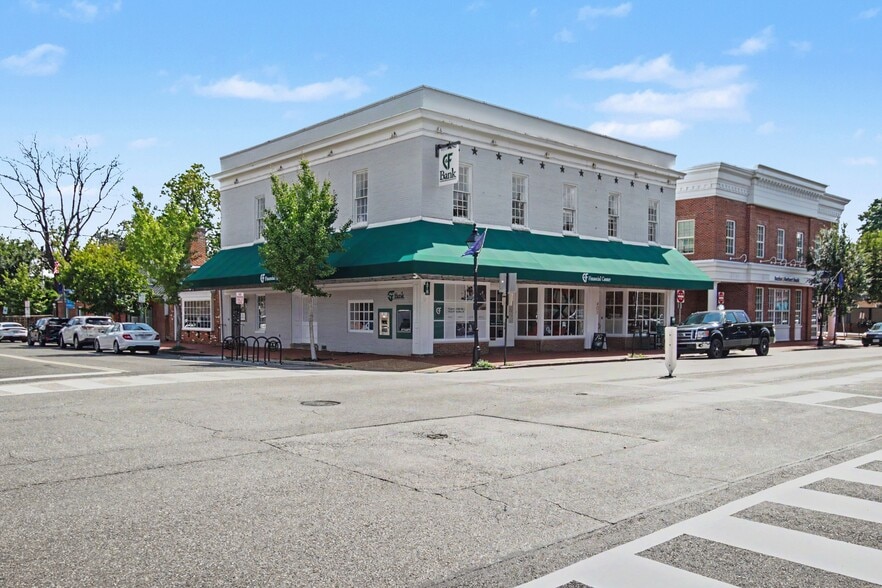 Primary Photo Of 910 Charles St, Fredericksburg Office For Lease