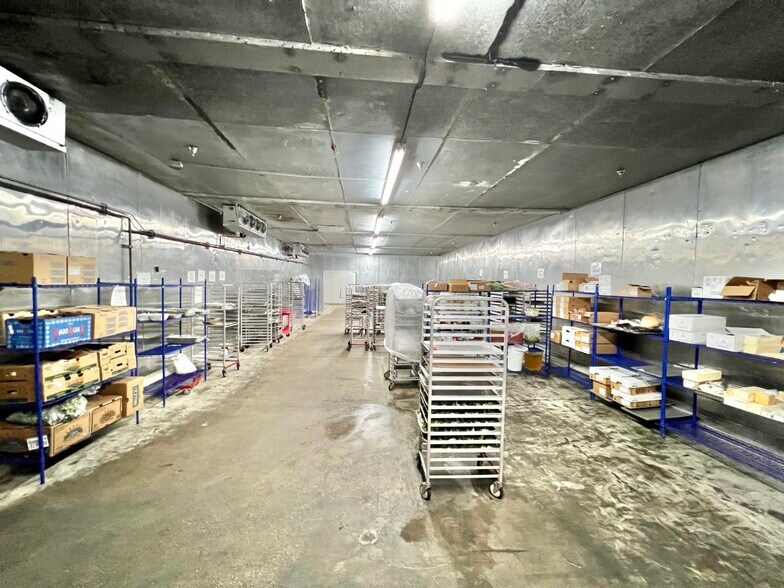 More Photos Of 1715-1721 E 21st St, Los Angeles Food Processing For Lease