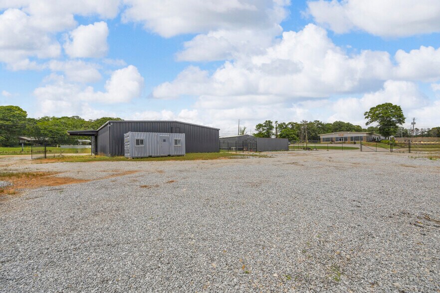 More Photos Of 1000 Winterville Rd, Athens Industrial For Sale