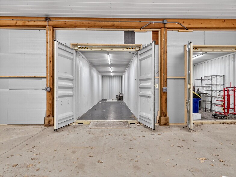 More Photos Of 1834 Outer Hwy 61 hwy, Moscow Mills Flex For Sale