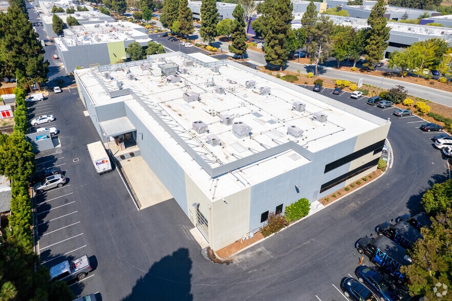 More Photos Of 1530 O'Brien Dr, Menlo Park Research And Development For Lease