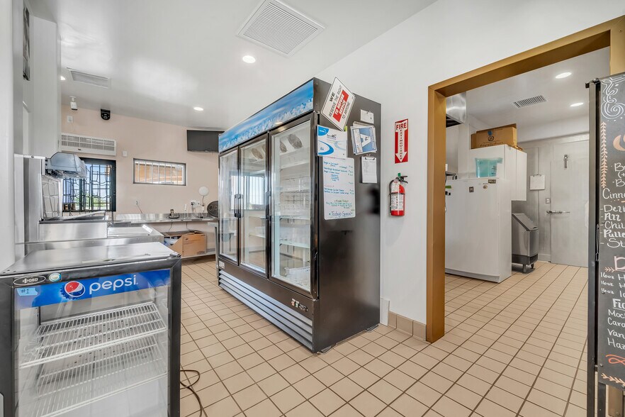 More Photos Of 10624 S. Loop blvd, California City Fast Food For Sale
