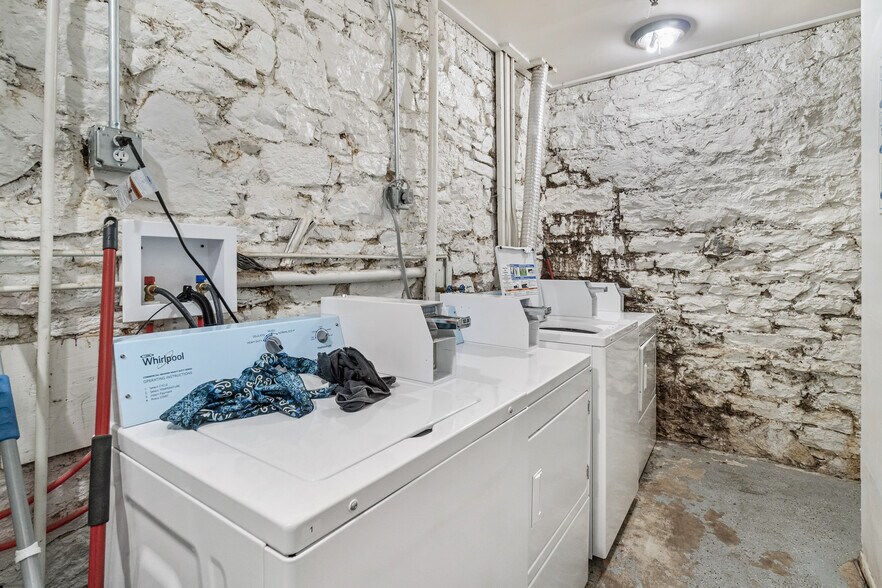 More Photos Of 136 Broadway, Hagerstown Apartments For Sale