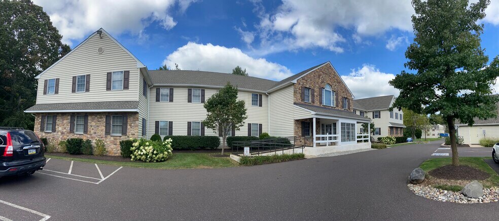 More Photos Of 350 Butler Ave, New Britain Office For Lease