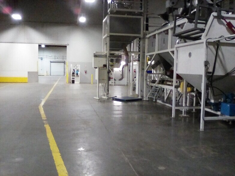 More Photos Of 320 E South St, Orland Industrial For Sale