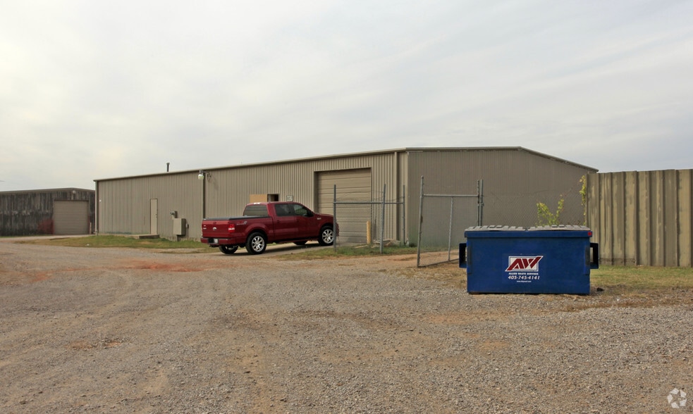 More Photos Of 811 S Sunnylane Rd, Moore Unknown For Lease