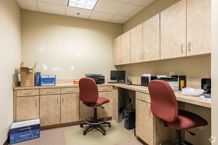 More Photos Of 7446 Covington Hwy, Lithonia Medical For Sale