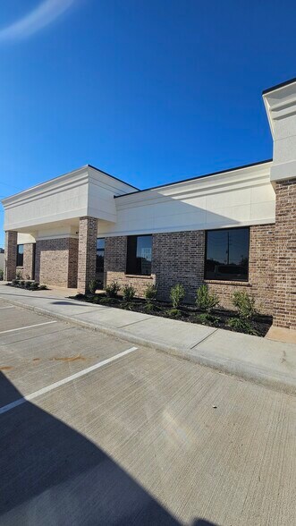 Primary Photo Of 6110 Sienna Ranch Rd, Missouri City Office For Lease