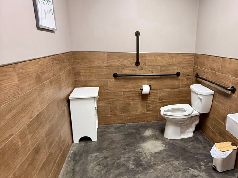 More Photos Of 28 E Main, Maiden Restaurant For Sale