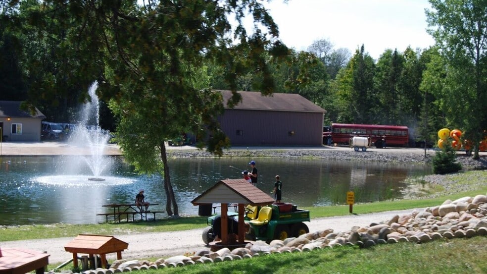 More Photos Of 334 S Melita Rd, Sterling Trailer Camper Park For Sale