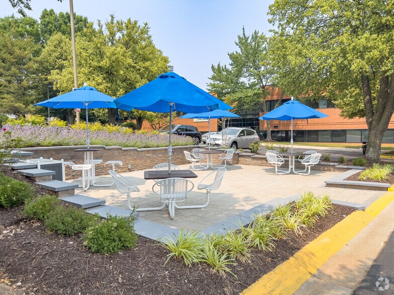 More Photos Of 20400 Observation Dr, Germantown Medical For Lease