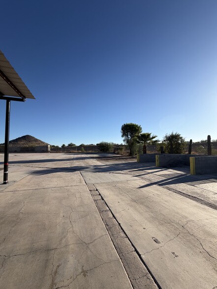 More Photos Of 1974 E Deer Valley Rd, Phoenix Contractor Storage Yard For Sale