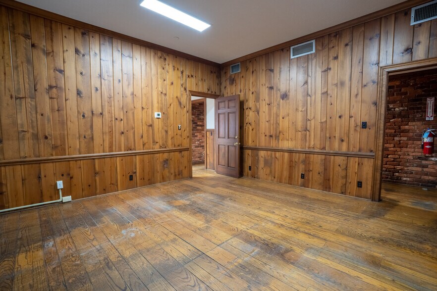 More Photos Of 11135 Monroe Rd, Matthews Distribution For Sale