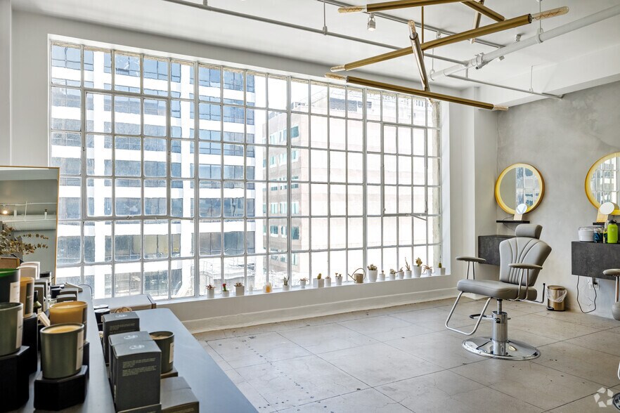 More Photos Of 521-527 W 7th St, Los Angeles Coworking Space