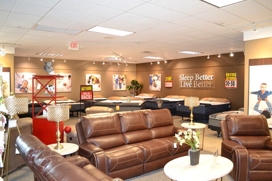 More Photos Of 126 State Road 60 W, Lake Wales Freestanding For Sale