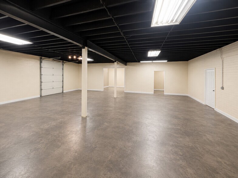More Photos Of 4008-4014 Jefferson Blvd, Los Angeles Manufacturing For Lease