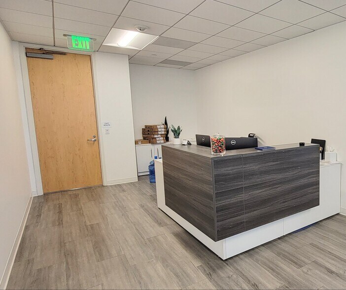 More Photos Of 10880 Wilshire Blvd, Los Angeles Loft Creative Space For Lease