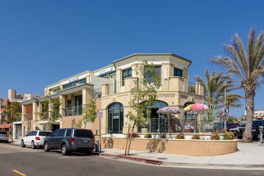 More Photos Of 205 Pier Ave, Hermosa Beach Office For Sale