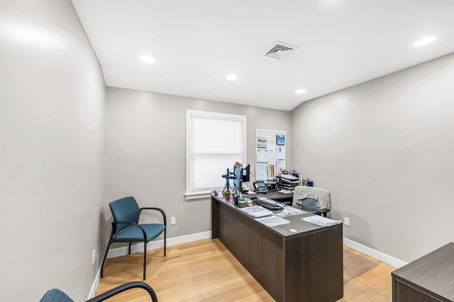 More Photos Of 470 Southampton Rd, Westfield Office For Sale