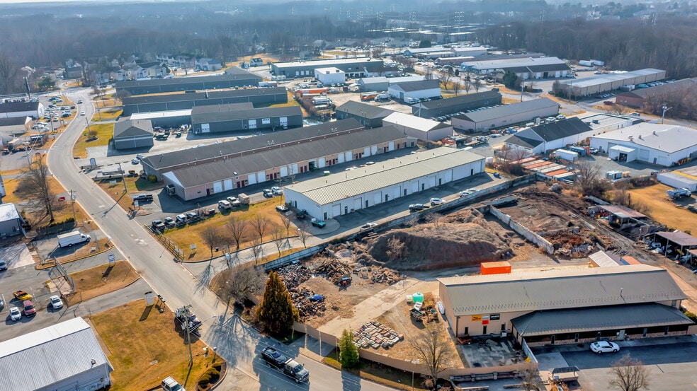 More Photos Of 73 Albe Dr, Newark Warehouse For Lease