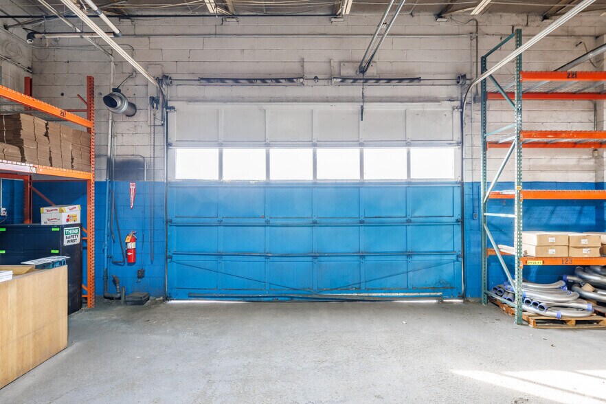 More Photos Of 151 Midler Park Dr, Syracuse Industrial For Sale