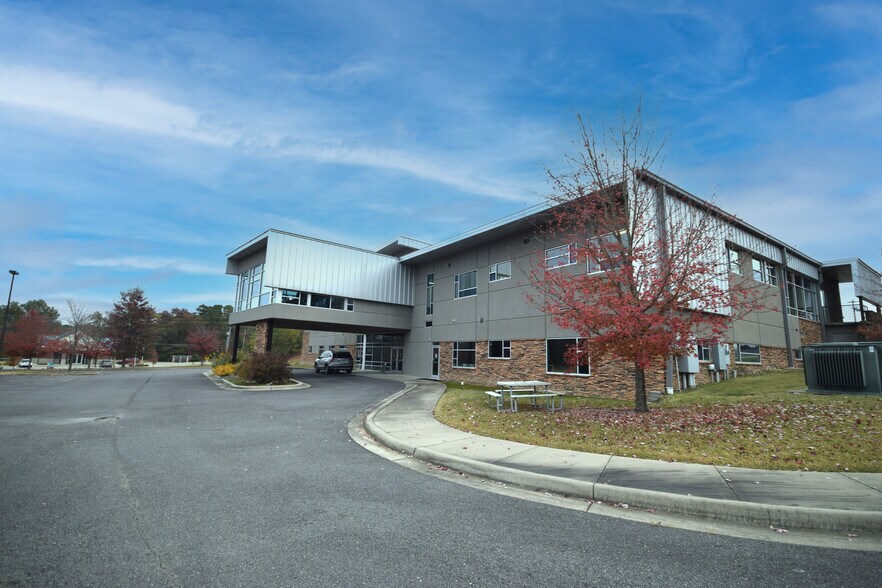 More Photos Of 100 Hollywood Ave, Hot Springs Medical For Sale