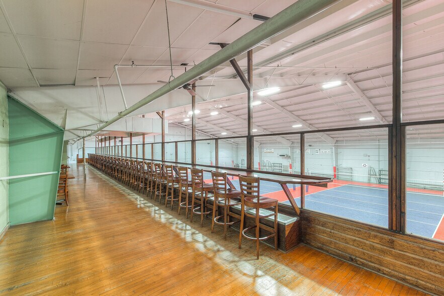 More Photos Of 100 E Midway Dr, Euless Sports And Entertainment For Sale