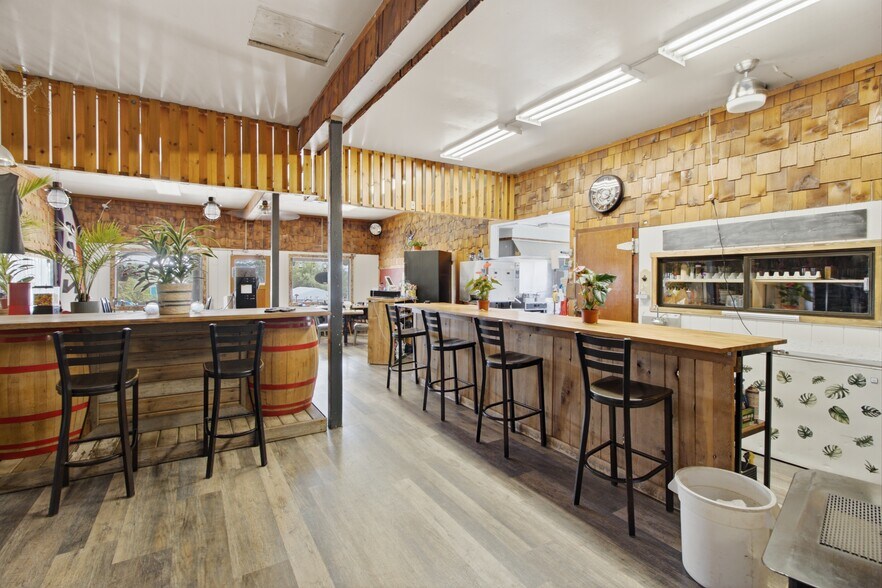 More Photos Of 5588 Highway 8, Deary General Retail For Sale